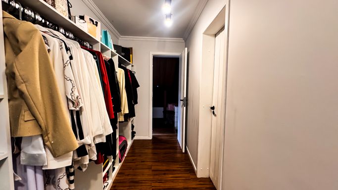 Suíte principal com closet