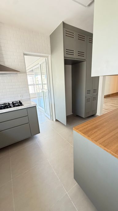 Cozinha com armários