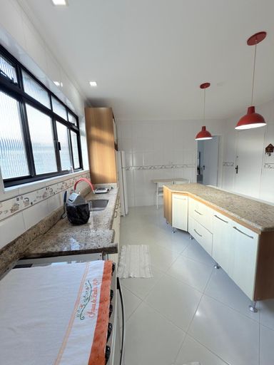 Cozinha com armários