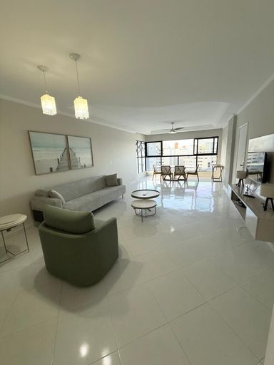 Sala de Jantar integrada com a sala de estar