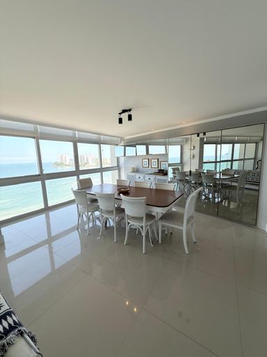 Sala para 3 ambientes e todos integrados