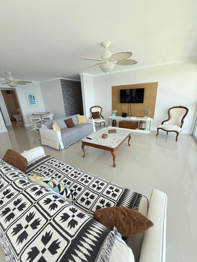 Sala para 3 ambientes e todos integrados