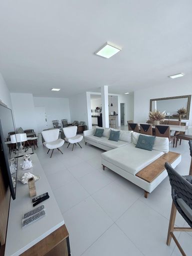 Ambientes integrados, 2 salas de estar e 1 sala de jantar