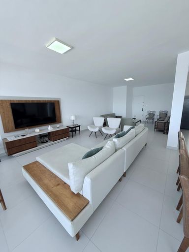Ambientes integrados, 2 salas de estar e 1 sala de jantar