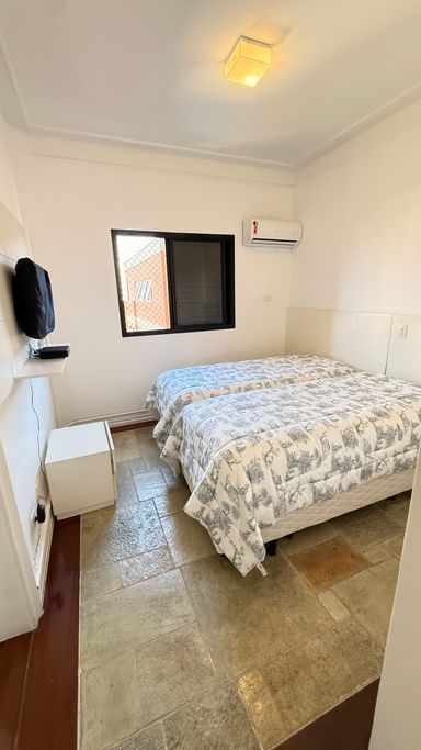 Suite 3 - 2 camas de casal. arma´rios embutidos, TV e climatizada.