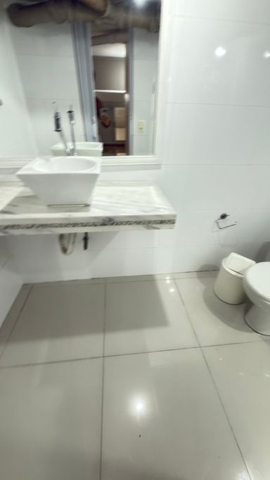 Mezanino com 2 quartos e 1 banheiro