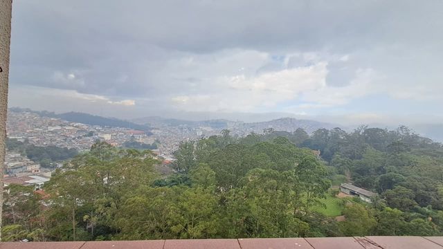 VISTA DA SACADA 
ANDAR ALTO