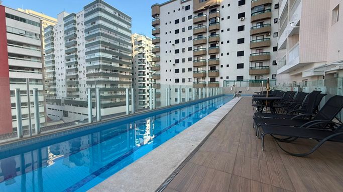 piscina com raia olímpica