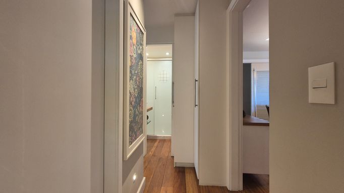 Corretor com roupeiro