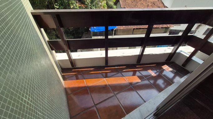 Varanda com vista para o verde