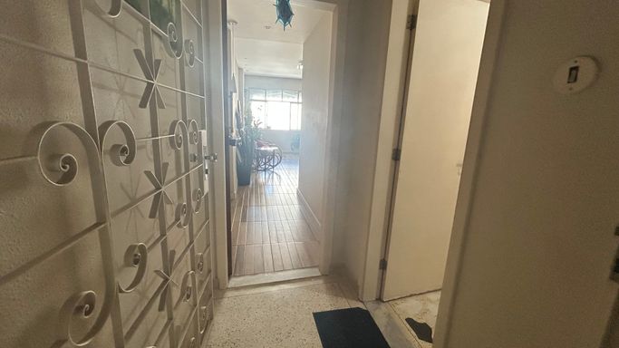 Dois acessos de entrada