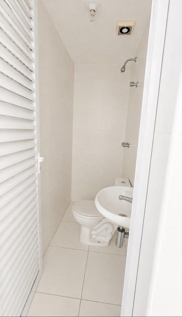 Banheiro de serviço