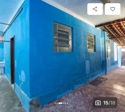 Lateral da casa e acesso dos fundos