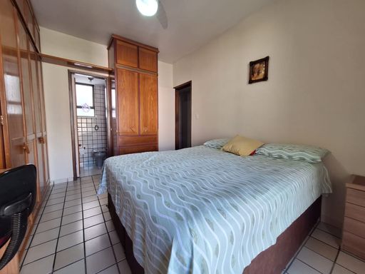 Quarto 2 (suíte)