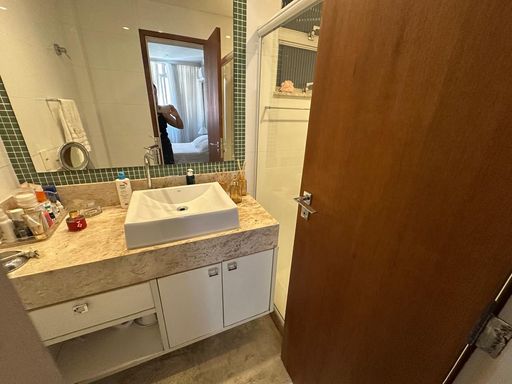 Banheiro da suíte (quarto 3)