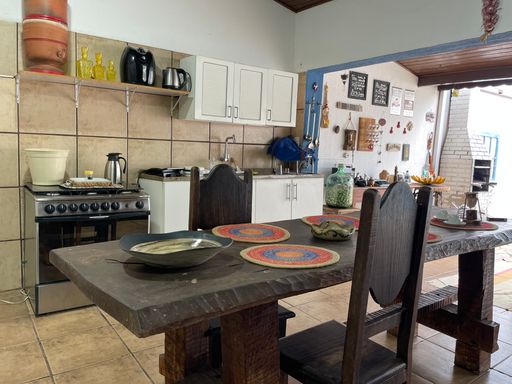 Edícula com Cozinha