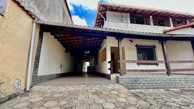 📸 DESCRIÇÃO PARA IMAGEM (inserir nas fotos do imóvel na plataforma Praedium):
Casa à venda com 5 quartos no Bandeirantes – R$ 580.000
📍 Rua Pio Antônio da Silva, 30 – Bandeirantes – Juiz de Fora/MG
Souza e Albano Serviços Imobiliários
📞 (32) 99829-7059 | CNPJ: 53.373.878/0001-39

🔖 Hashtags:

#souzaealbanoservicosimobiliarios #imobiliariasouzaealbano #casaavenda #bandeirantesjuizdefora #casaemjuizdefora