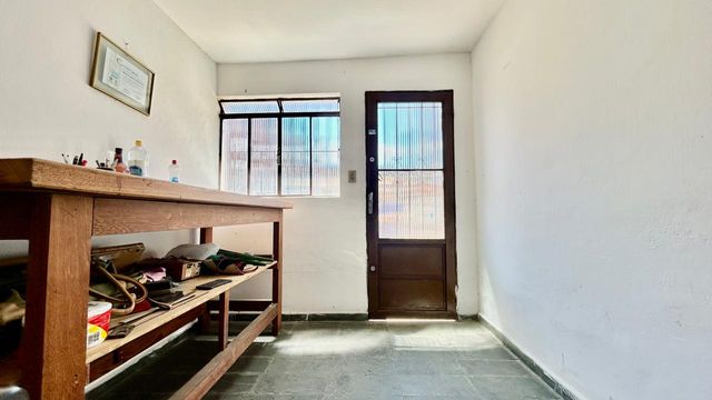 📸 DESCRIÇÃO PARA IMAGEM (inserir nas fotos do imóvel na plataforma Praedium):
Galpão comercial à venda com 272m² no bairro Progresso – R$ 320.000
📍 Rua Cláudio de Macedo Moura – Progresso – Juiz de Fora/MG
Souza e Albano Serviços Imobiliários
📞 (32) 99829-7059 | CNPJ: 53.373.878/0001-39

#souzaealbanoservicosimobiliarios #imobiliariasouzaealbano #galpaoavenda #imovelcomercial #galpaoprogressomg