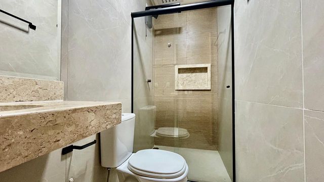 DESCRIÇÃO PARA IMAGEM (inserir nas fotos do imóvel na plataforma Praedium):
Casa à venda com 3 quartos e suíte master no São Pedro – R$ 620.000
📍 Rua Izabel Corrêa de Souza, 34 – São Pedro – Juiz de Fora/MG
Souza e Albano Serviços Imobiliários
📞 (32) 99829-7059 | CNPJ: 53.373.878/0001-39

🔖 Hashtags:
#souzaealbanoservicosimobiliarios #imobiliariasouzaealbano #casaavenda #saopedrojuizdefora #casaemjuizdefora