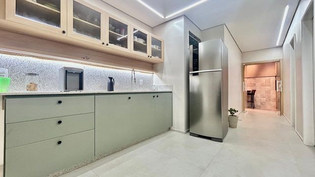 📸 DESCRIÇÃO PARA IMAGEM (inserir nas fotos do imóvel na plataforma Praedium):

Apartamento Garden à venda com 2 quartos (1 suíte) no São Mateus – R$ 453.000
📍 Praça Jarbas de Lery Santos, 37 – São Mateus – Juiz de Fora/MG
Souza e Albano Serviços Imobiliários
📞 (32) 99829-7059 | CNPJ: 53.373.878/0001-39

🔎 Hashtags

#souzaealbanoservicosimobiliarios #imobiliariasouzaealbano #apartamentogarden #saomateus #apartamentoavenda