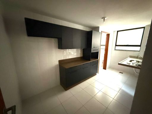 Cobertura para locação com 2 quartos no Paineiras – R$ 2.300/mês
📍 Rua Humaitá, 60 – Paineiras – Juiz de Fora/MG
Souza e Albano Serviços Imobiliários
📞 (32) 99829-7059 | CNPJ: 53.373.878/0001-39