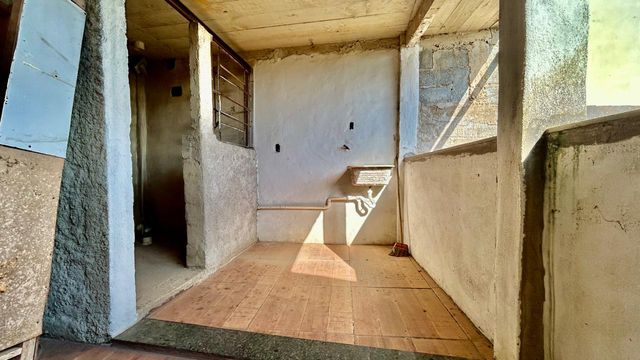 📸 DESCRIÇÃO PARA IMAGEM (inserir nas fotos do imóvel na plataforma Praedium):
Apartamento Garden à venda com 2 quartos no Vivendas da Serra – R$ 350.000
📍 Rua Domingos Tavares de Souza, 244 – Ap 102 – Vivendas da Serra – Juiz de Fora/MG
Souza e Albano Serviços Imobiliários
📞 (32) 99829-7059 | CNPJ: 53.373.878/0001-39