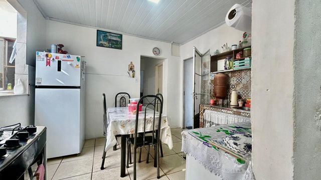 📸 DESCRIÇÃO PARA IMAGEM (inserir nas fotos do imóvel na plataforma Praedium):
Apartamento Garden à venda com 2 quartos no Vivendas da Serra – R$ 350.000
📍 Rua Domingos Tavares de Souza, 244 – Ap 102 – Vivendas da Serra – Juiz de Fora/MG
Souza e Albano Serviços Imobiliários
📞 (32) 99829-7059 | CNPJ: 53.373.878/0001-39