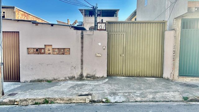 📸 DESCRIÇÃO PARA IMAGEM (inserir nas fotos do imóvel na plataforma Praedium):
Apartamento Garden à venda com 2 quartos no Vivendas da Serra – R$ 350.000
📍 Rua Domingos Tavares de Souza, 244 – Ap 102 – Vivendas da Serra – Juiz de Fora/MG
Souza e Albano Serviços Imobiliários
📞 (32) 99829-7059 | CNPJ: 53.373.878/0001-39