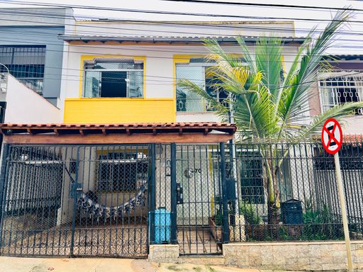 Casa Triplex à Venda com 5 Quartos no Granbery – R$ 449.000
📍 Rua Doutor José Murilo Neto, s/n – Granbery – Juiz de Fora/MG
Souza e Albano Serviços Imobiliários
📞 (32) 99829-7059 | CNPJ: 53.373.878/0001-39



#souzaealbanoservicosimobiliarios
#imobiliariasouzaealbano
#casaavendaemjuizdefora
#casatriplex
#granbery