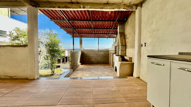 📸 DESCRIÇÃO PARA IMAGEM (inserir nas fotos do imóvel na plataforma Praedium):
Apartamento Garden à venda com 2 quartos no Vivendas da Serra – R$ 350.000
📍 Rua Domingos Tavares de Souza, 244 – Ap 102 – Vivendas da Serra – Juiz de Fora/MG
Souza e Albano Serviços Imobiliários
📞 (32) 99829-7059 | CNPJ: 53.373.878/0001-39