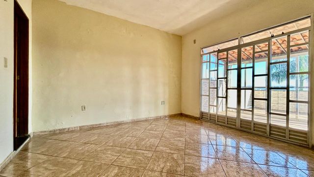 📸 DESCRIÇÃO PARA IMAGEM (inserir nas fotos do imóvel na plataforma Praedium):
Apartamento Garden à venda com 2 quartos no Vivendas da Serra – R$ 350.000
📍 Rua Domingos Tavares de Souza, 244 – Ap 102 – Vivendas da Serra – Juiz de Fora/MG
Souza e Albano Serviços Imobiliários
📞 (32) 99829-7059 | CNPJ: 53.373.878/0001-39