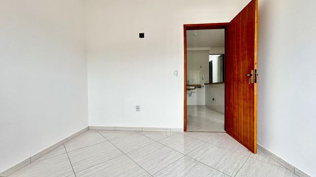 📸 DESCRIÇÃO PARA IMAGEM (inserir nas fotos do imóvel – Praedium):

Apartamento à venda com 2 quartos no Jóquei Clube – R$ 175.000
📍 Rua Ambrozina Nunes Lima, 151 – Jóquei Clube – Juiz de Fora/MG
Souza e Albano Serviços Imobiliários
📞 (32) 99829-7059 | CNPJ: 53.373.878/0001-39

🔎 Hashtags:

#souzaealbanoservicosimobiliarios
#imobiliariasouzaealbano
#apartamentoavenda
#jockeyclube
#juizdefora
