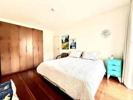 Apartamento à venda com 3 quartos (1 suíte) no São Mateus – R$ 895.000,00
📍 Rua São Mateus – São Mateus – Juiz de Fora/MG
Souza e Albano Serviços Imobiliários
📞 (32) 99829-7059 | CNPJ: 53.373.878/0001-39