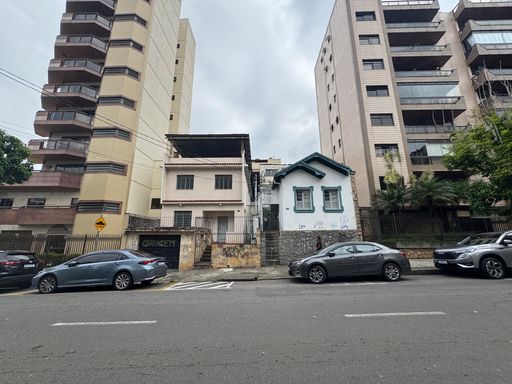 Terreno com 364 m² no Alto dos Passos – Venda R$ 2.890.000 | Aluguel R$ 8.000/mês📍 Rua Moraes e Castro, 374 e 382 – Alto dos Passos – Juiz de Fora/MGSouza e Albano Serviços Imobiliários📞 (32) 99829-7059 | CNPJ: 53.373.878/0001-39