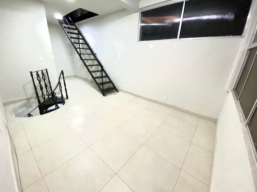 Triplex para locação com 1 quarto no Centro – R$ 1.000,00
📍 Rua Espírito Santo, 589 – Apto 405 – Centro – Juiz de Fora/MG
Souza e Albano Serviços Imobiliários
📞 (32) 99829-7059 | CNPJ: 53.373.878/0001-39