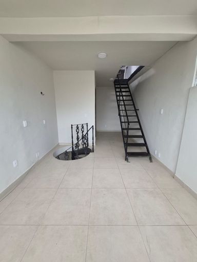 Triplex para locação com 1 quarto no Centro – R$ 1.000,00
📍 Rua Espírito Santo, 589 – Apto 405 – Centro – Juiz de Fora/MG
Souza e Albano Serviços Imobiliários
📞 (32) 99829-7059 | CNPJ: 53.373.878/0001-39