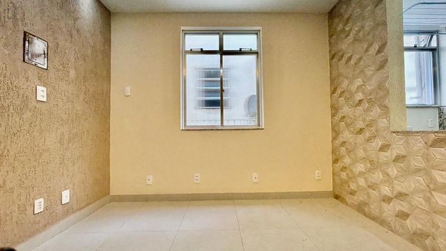📸 DESCRIÇÃO PARA IMAGEM (Praedium):
Apartamento à venda com 1 quarto no Centro – R$ 180.000
📍 Rua Luiz Perry, 36 – Apto 202 – Centro – Juiz de Fora/MG
Souza e Albano Serviços Imobiliários
📞 (32) 99829-7059 | CNPJ: 53.373.878/0001-39

Hashtags:

#souzaealbanoservicosimobiliarios #imobiliariasouzaealbano #apartamentoavenda #centrojuizdefora #imoveisemjuizdefora