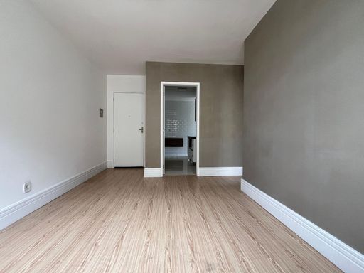 Apartamento à venda com 2 quartos no Costa Carvalho – R$ 190.000
📍 Rua Professor Ernesto Evangelista, 80, ap 301 – Costa Carvalho – Juiz de Fora/MG
Souza e Albano Serviços Imobiliários
📞 (32) 99829-7059 | CNPJ: 53.373.878/0001-39