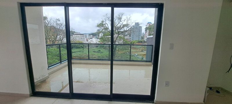 Cobertura à venda com 3 suítes no Boa Vista – Juiz de Fora/MG
📍 Rua Demétrio Francisco – Boa Vista – Juiz de Fora/MG
Souza e Albano Serviços Imobiliários
📞 (32) 99829-7059 | CNPJ: 53.373.878/0001-39
