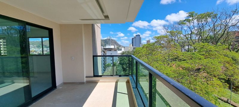 Cobertura à venda com 3 suítes no Boa Vista – Juiz de Fora/MG
📍 Rua Demétrio Francisco – Boa Vista – Juiz de Fora/MG
Souza e Albano Serviços Imobiliários
📞 (32) 99829-7059 | CNPJ: 53.373.878/0001-39