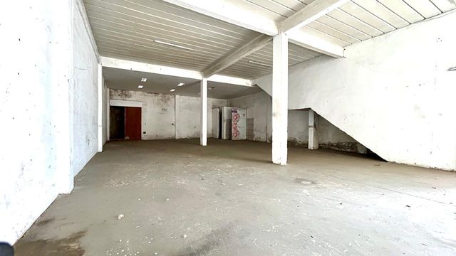 📸 DESCRIÇÃO PARA IMAGEM (inserir nas fotos do imóvel na plataforma Praedium):
Apartamento Garden à venda com 2 quartos no Vivendas da Serra – R$ 350.000
📍 Rua Domingos Tavares de Souza, 244 – Ap 102 – Vivendas da Serra – Juiz de Fora/MG
Souza e Albano Serviços Imobiliários
📞 (32) 99829-7059 | CNPJ: 53.373.878/0001-39