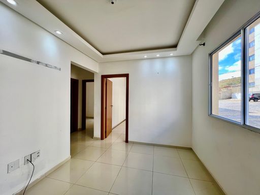 Apartamento à venda com 2 quartos no Bairro Grama – R$ 160.000
📍 Rua Diomar Monteiro, 1520 – Condomínio Village das Pedras – Grama – Juiz de Fora/MG
Souza e Albano Serviços Imobiliários
📞 (32) 99829-7059 | CNPJ: 53.373.878/0001-39