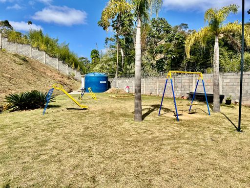 Apartamento à venda com 2 quartos no Bairro Grama – R$ 160.000
📍 Rua Diomar Monteiro, 1520 – Condomínio Village das Pedras – Grama – Juiz de Fora/MG
Souza e Albano Serviços Imobiliários
📞 (32) 99829-7059 | CNPJ: 53.373.878/0001-39