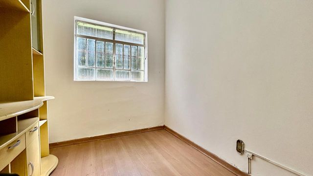 📸 DESCRIÇÃO PARA IMAGEM (Praedium):
Casa à venda com 3 quartos no São Benedito – R$ 215.000
📍 Rua São Lourenço, 292 – São Benedito – Juiz de Fora/MG
Souza e Albano Serviços Imobiliários
📞 (32) 99829-7059 | CNPJ: 53.373.878/0001-39

🔖 Hashtags:
#souzaealbanoservicosimobiliarios #imobiliariasouzaealbano #casaavenda #casasãobenedito #imoveljuizdefora