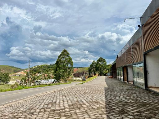 Loja à venda com 60 m² em Chácara/MG – R$ 165.000
📍 Rodovia José Portes da Silva – Chácara/MG
Souza e Albano Serviços Imobiliários
📞 (32) 99829-7059 | CNPJ: 53.373.878/0001-39

🔖 Hashtags

#souzaealbanoservicosimobiliarios
#imobiliariasouzaealbano
#lojavenda
#imovelcomercial
#chacaramg