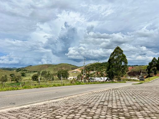 Loja à venda com 60 m² em Chácara/MG – R$ 165.000
📍 Rodovia José Portes da Silva – Chácara/MG
Souza e Albano Serviços Imobiliários
📞 (32) 99829-7059 | CNPJ: 53.373.878/0001-39

🔖 Hashtags

#souzaealbanoservicosimobiliarios
#imobiliariasouzaealbano
#lojavenda
#imovelcomercial
#chacaramg