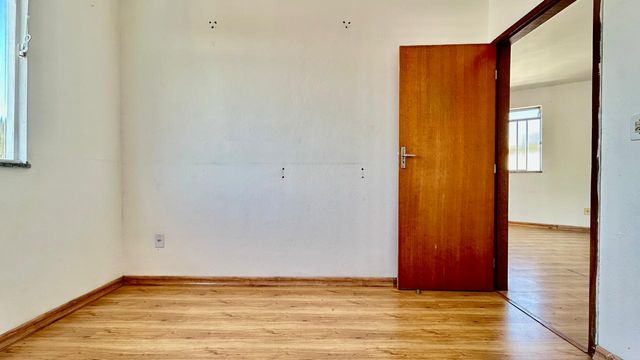 📸 DESCRIÇÃO PARA IMAGEM (Praedium):
Apartamento à venda com 2 quartos e terraço no Manoel Honório – R$ 185.000
📍 Rua João Lourenço, 40 – Manoel Honório – Juiz de Fora/MG
Souza e Albano Serviços Imobiliários
📞 (32) 99829-7059 | CNPJ: 53.373.878/0001-39

Hashtags:
#souzaealbanoservicosimobiliarios #imobiliariasouzaealbano #apartamentoavenda #manoelhonorio #imoveljuizdefora