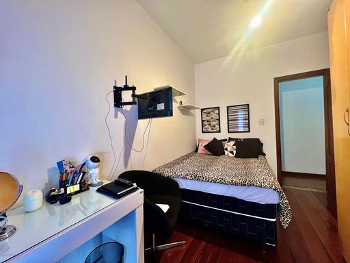 Casa à venda com 4 quartos no Bonfim – Permuta por até dois imóveis
📍 Rua Barão do Retiro, 800 – Bonfim – Juiz de Fora/MGSouza e Albano Serviços Imobiliários📞 (32) 99829-7059 | CNPJ: 53.373.878/0001-39

#souzaealbanoservicosimobiliarios #imobiliariasouzaealbano #casaavenda #bonfimjf #imoveisjuizdefora