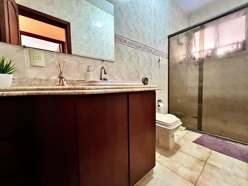 Casa à venda com 4 quartos no Bonfim – Permuta por até dois imóveis
📍 Rua Barão do Retiro, 800 – Bonfim – Juiz de Fora/MGSouza e Albano Serviços Imobiliários📞 (32) 99829-7059 | CNPJ: 53.373.878/0001-39

#souzaealbanoservicosimobiliarios #imobiliariasouzaealbano #casaavenda #bonfimjf #imoveisjuizdefora