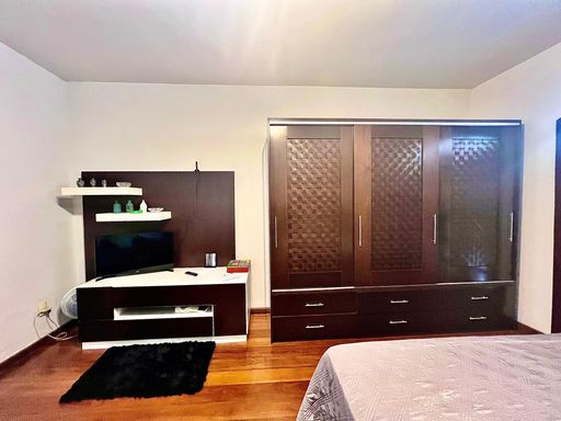 Casa à venda com 4 quartos no Bonfim – Permuta por até dois imóveis
📍 Rua Barão do Retiro, 800 – Bonfim – Juiz de Fora/MGSouza e Albano Serviços Imobiliários📞 (32) 99829-7059 | CNPJ: 53.373.878/0001-39

#souzaealbanoservicosimobiliarios #imobiliariasouzaealbano #casaavenda #bonfimjf #imoveisjuizdefora